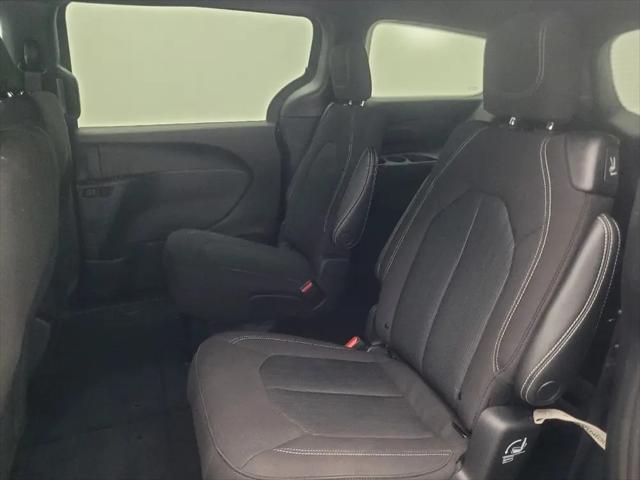 2023 Chrysler Pacifica Touring