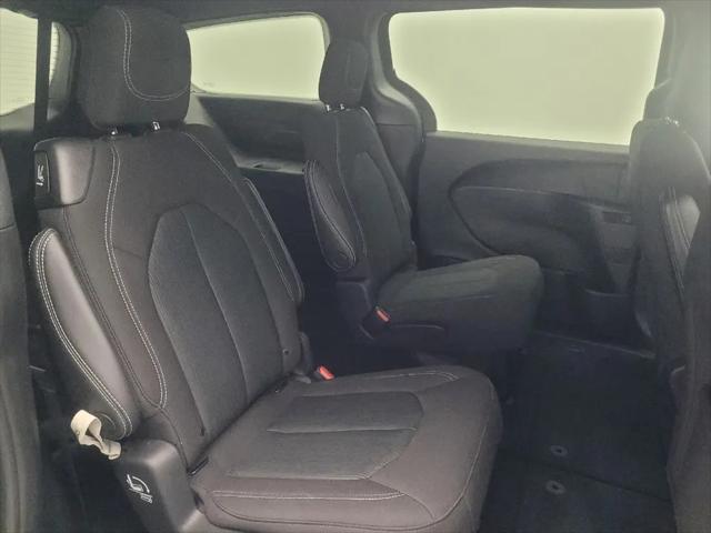 2023 Chrysler Pacifica Touring