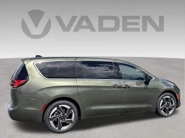2027 Chrysler Pacifica Limited