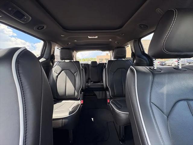 2027 Chrysler Pacifica Limited