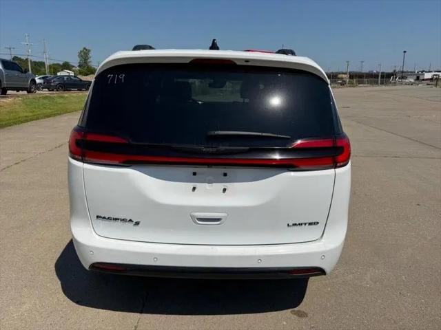 2025 Chrysler Pacifica Limited