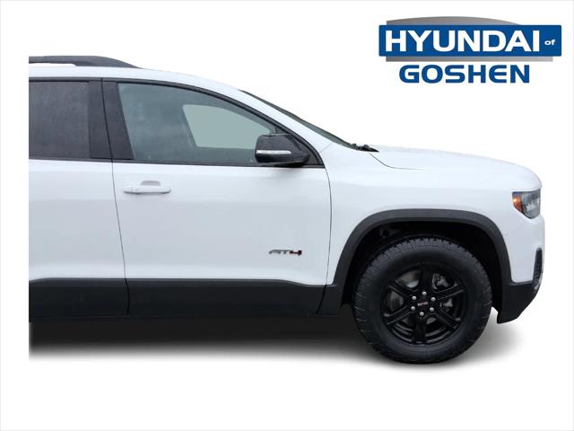 2022 GMC Acadia AWD AT4