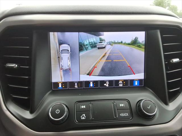 2022 GMC Acadia AWD AT4