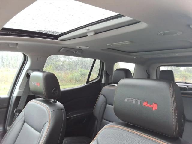 2022 GMC Acadia AWD AT4
