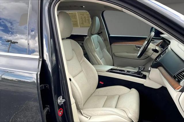 2017 Volvo XC90 T6 Inscription