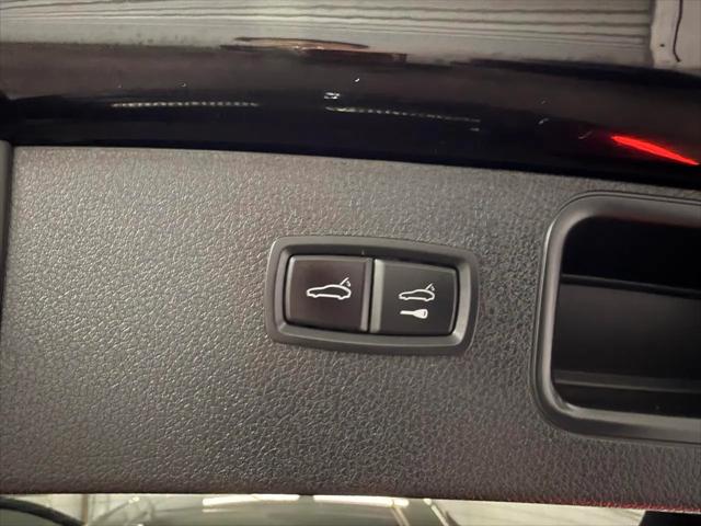 2021 Porsche Macan Macan
