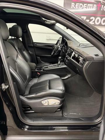 2021 Porsche Macan Macan
