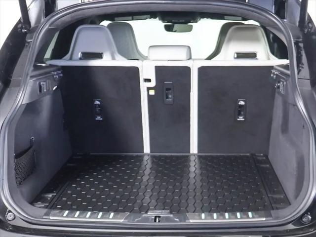 2022 Jaguar F-PACE SVR P550 AWD Automatic