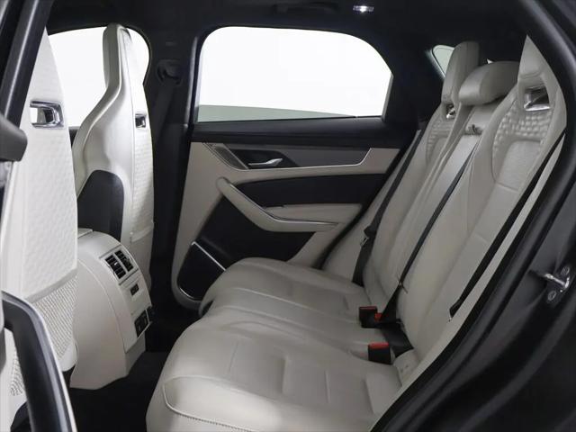 2022 Jaguar F-PACE SVR P550 AWD Automatic
