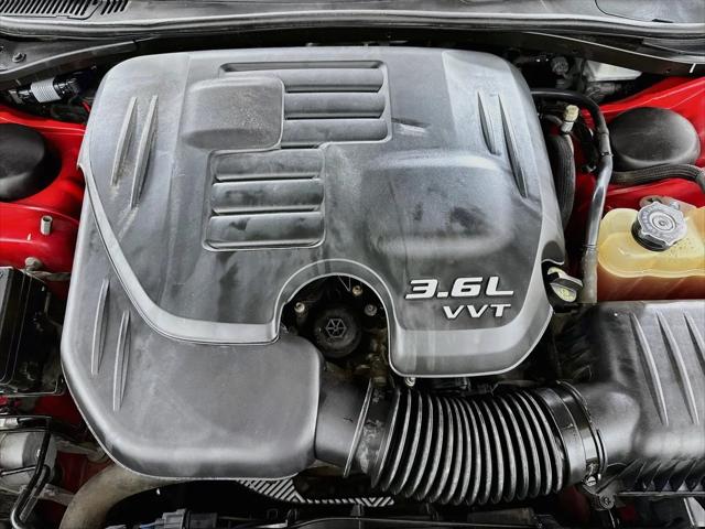 2016 Dodge Challenger SXT