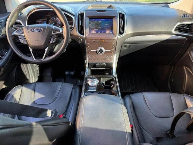 2020 Ford Edge Titanium