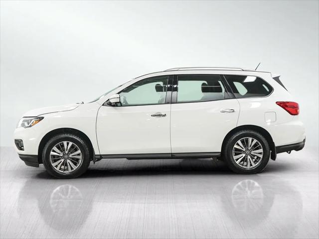 2017 Nissan Pathfinder SL