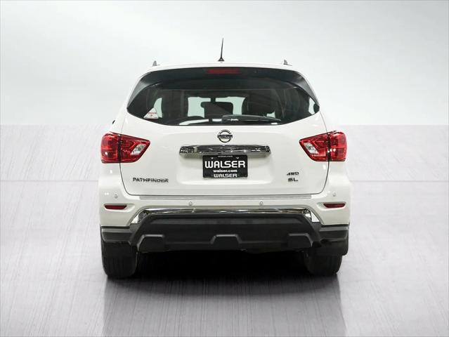 2017 Nissan Pathfinder SL