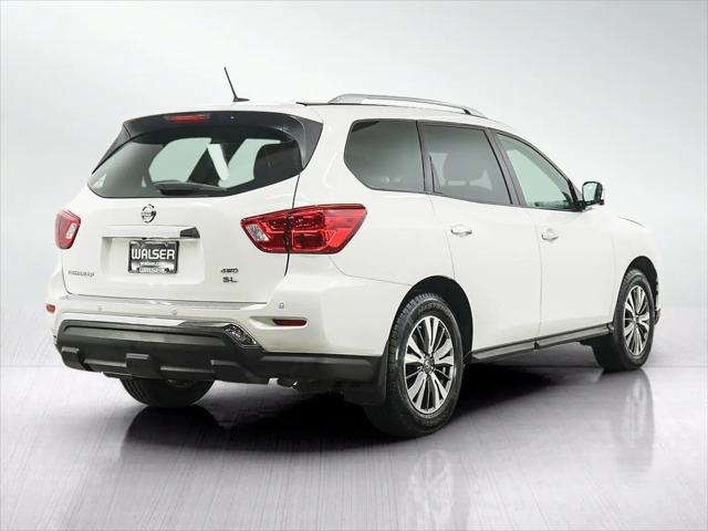 2017 Nissan Pathfinder SL