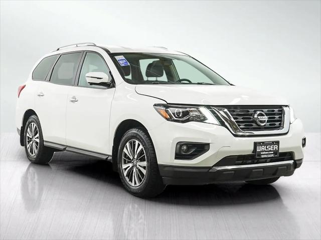 2017 Nissan Pathfinder SL