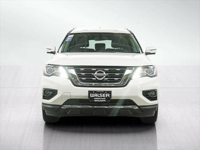 2017 Nissan Pathfinder SL