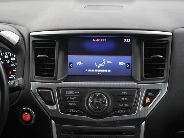 2017 Nissan Pathfinder SL