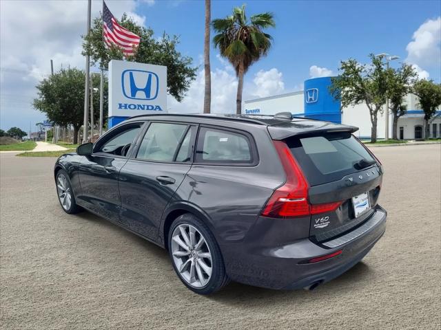 2020 Volvo V60 T5 Momentum