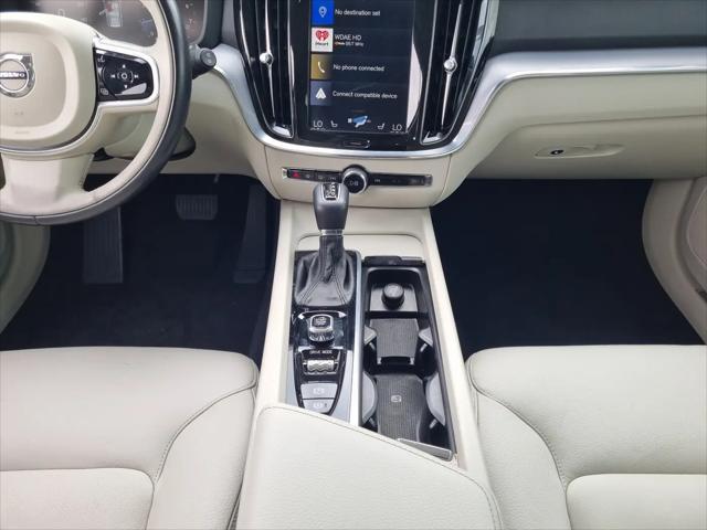 2020 Volvo V60 T5 Momentum