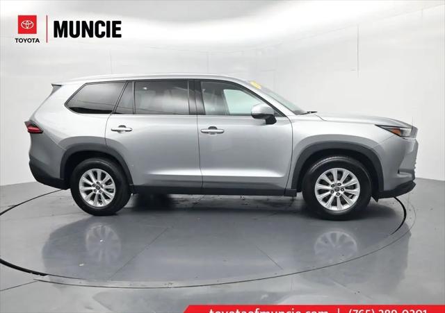 2025 Toyota Grand Highlander XLE for sale in Muncie, IN
