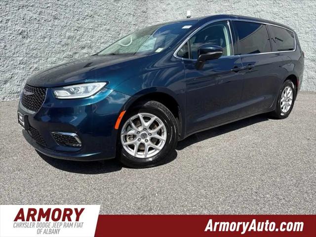 2023 Chrysler Pacifica Touring L for sale in Albany, NY