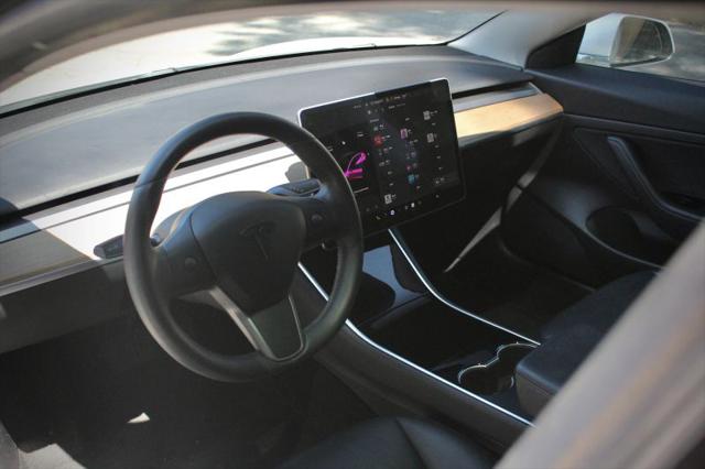 2020 Tesla Model 3 Standard Range Rear-Wheel Drive