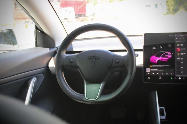 2020 Tesla Model 3 Standard Range Rear-Wheel Drive