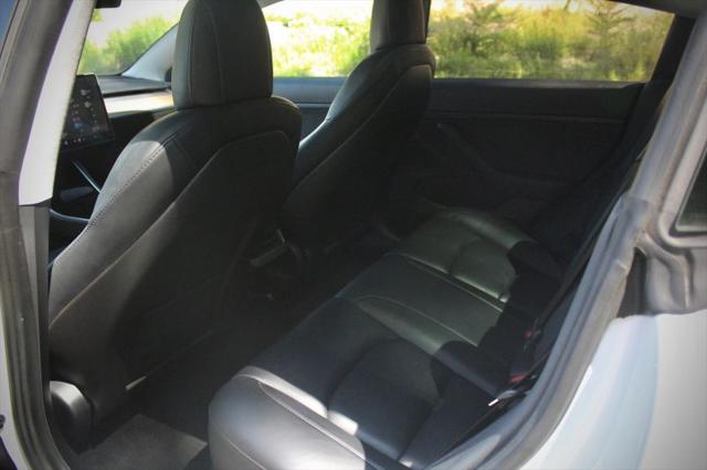 2020 Tesla Model 3 Standard Range Rear-Wheel Drive