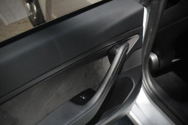 2020 Tesla Model 3 Standard Range Rear-Wheel Drive