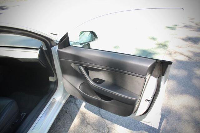 2020 Tesla Model 3 Standard Range Rear-Wheel Drive