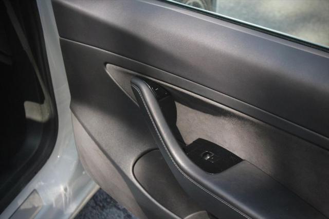 2020 Tesla Model 3 Standard Range Rear-Wheel Drive