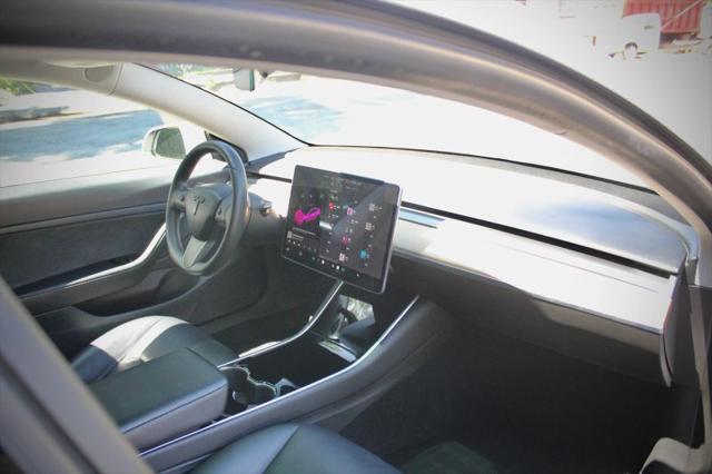 2020 Tesla Model 3 Standard Range Rear-Wheel Drive