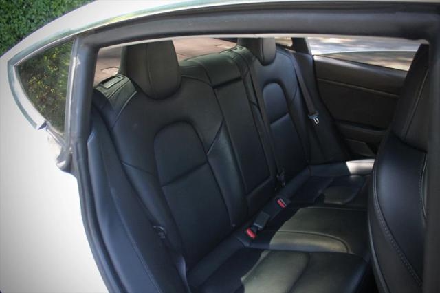 2020 Tesla Model 3 Standard Range Rear-Wheel Drive
