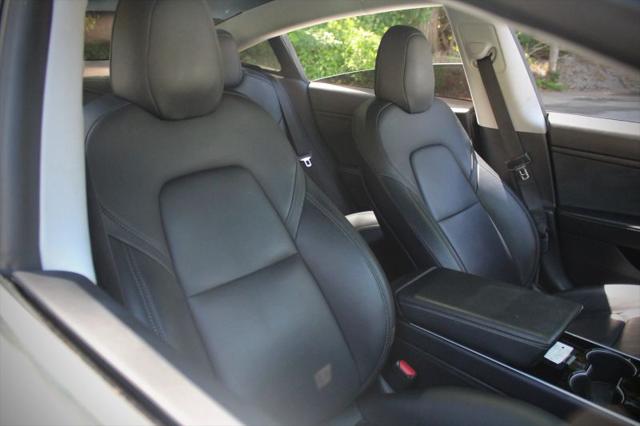 2020 Tesla Model 3 Standard Range Rear-Wheel Drive