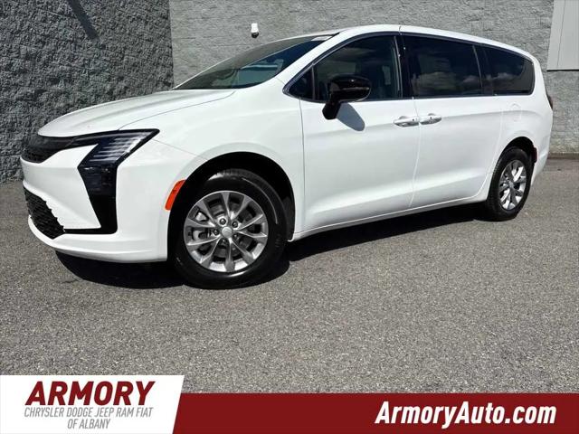 2027 Chrysler Pacifica Select for sale in Albany, NY