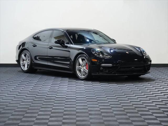 2017 Porsche Panamera Turbo
