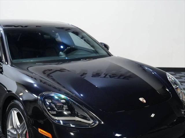 2017 Porsche Panamera Turbo