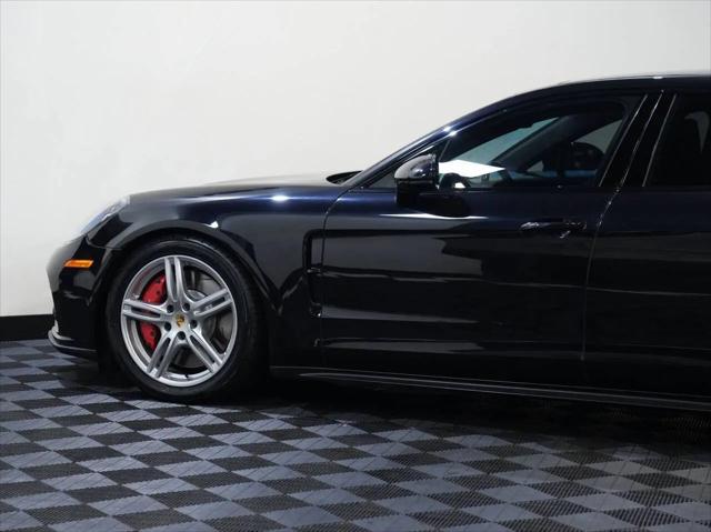 2017 Porsche Panamera Turbo
