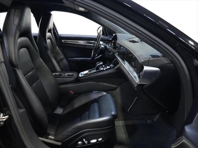 2017 Porsche Panamera Turbo