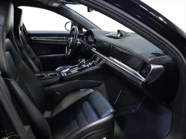 2017 Porsche Panamera Turbo