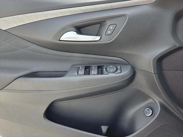2026 Buick NV Sport Touring FWD