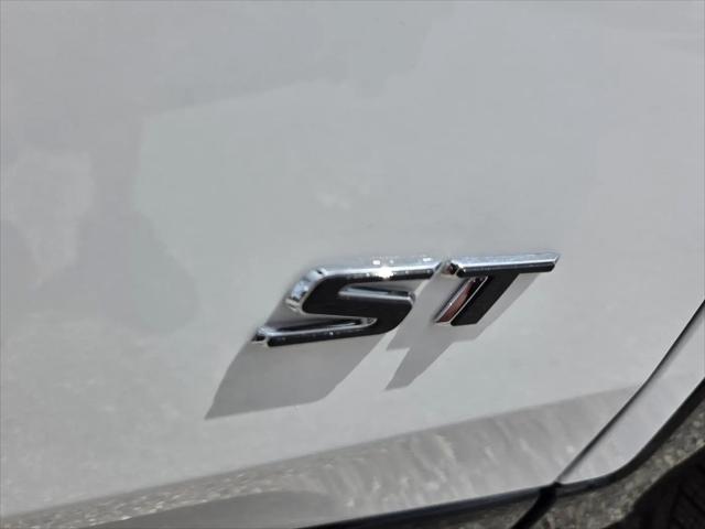 2026 Buick NV Sport Touring FWD