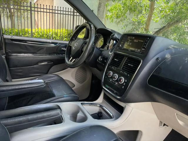 2014 Dodge Grand Caravan SXT 30th Anniversary