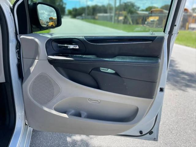 2014 Dodge Grand Caravan SXT 30th Anniversary