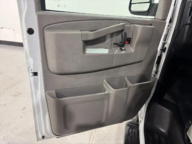 2023 Chevrolet Express Passenger RWD 3500 Extended Wheelbase LS