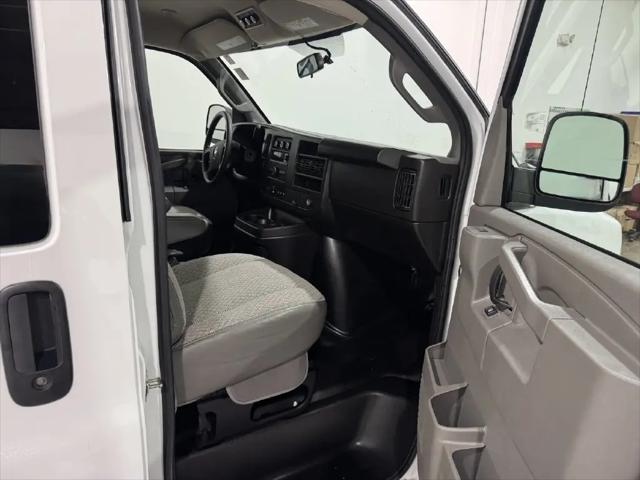 2023 Chevrolet Express Passenger RWD 3500 Extended Wheelbase LS