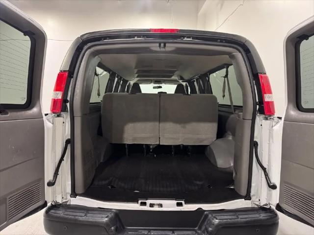 2023 Chevrolet Express Passenger RWD 3500 Extended Wheelbase LS