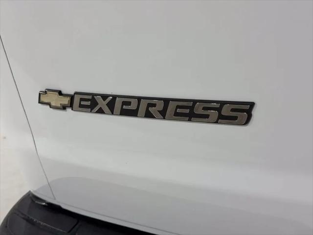 2023 Chevrolet Express Passenger RWD 3500 Extended Wheelbase LS
