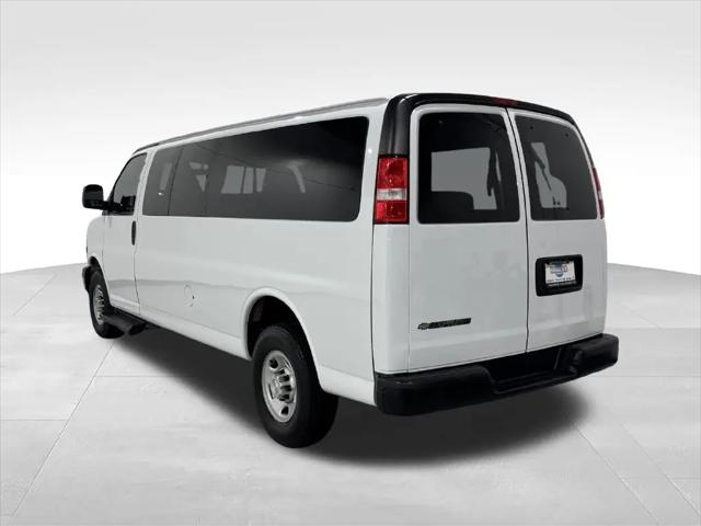 2023 Chevrolet Express Passenger RWD 3500 Extended Wheelbase LS