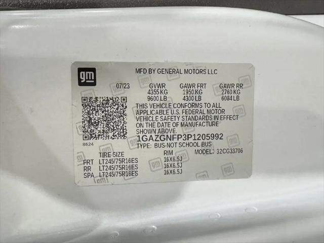 2023 Chevrolet Express Passenger RWD 3500 Extended Wheelbase LS